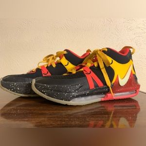 Youth Nike Basketball Shoes